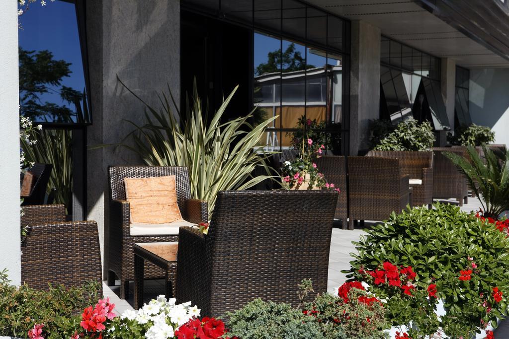 Hotel Gardenia Rimini Exterior photo