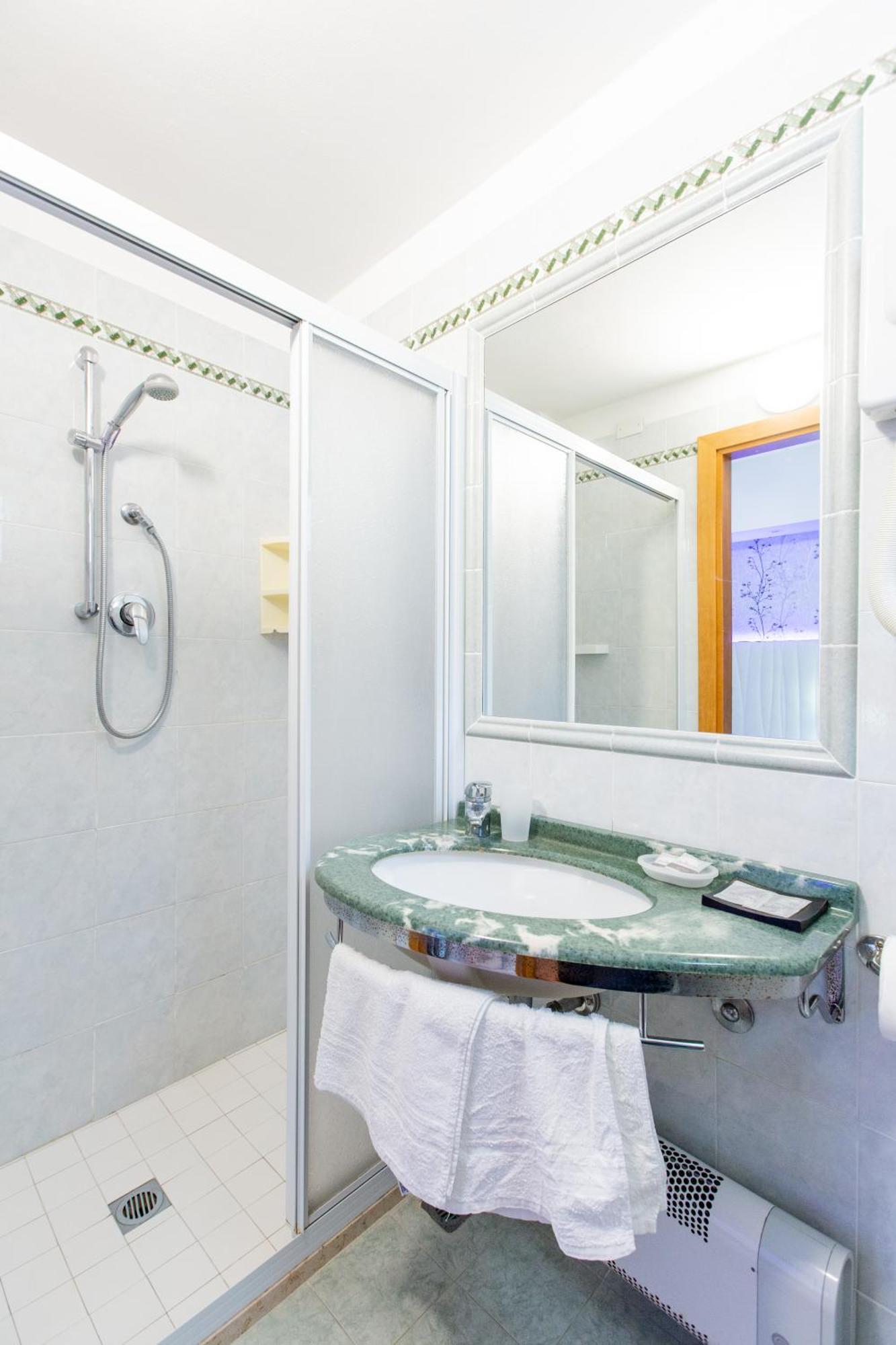Hotel Gardenia Rimini Exterior photo